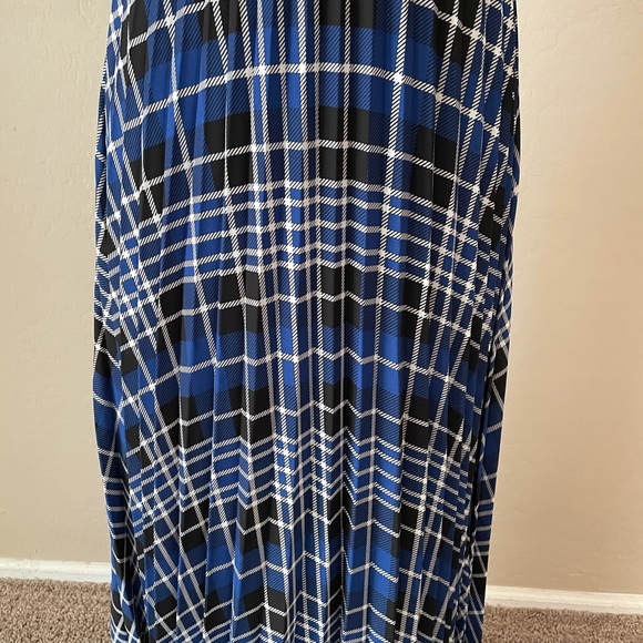Donna Morgan off the shoulder velvet Bodice plaid - Picture 3 of 6